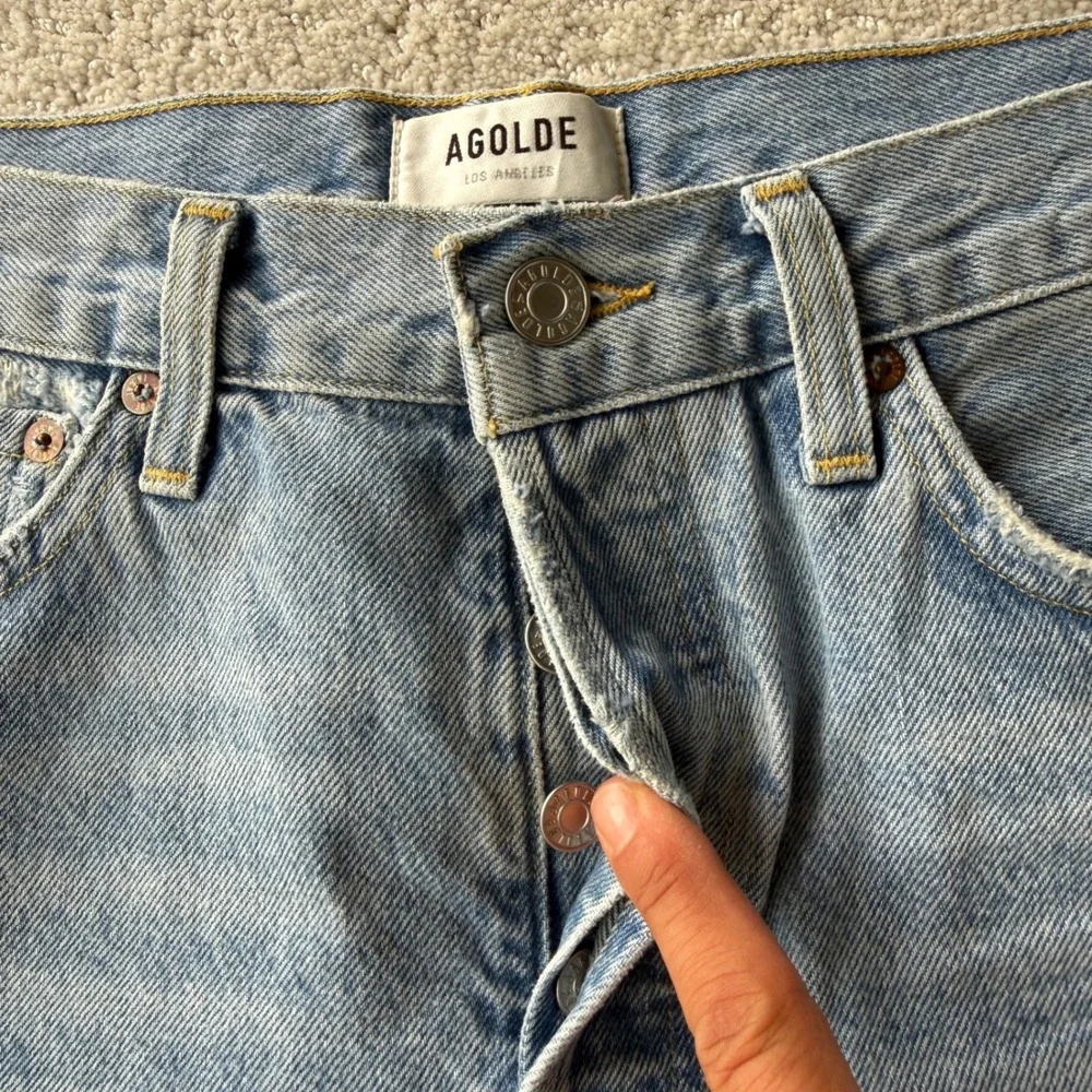 AGOLDE Parker Long Denim Shorts Womens 28 Light Blue Distressed A9010-811